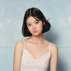 WW No.1 60.6×60.6cm 2025年 oil on panel